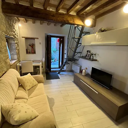 La Casetta Ferienhaus Collelungo (Baschi)