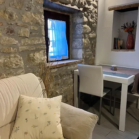 La Casetta * Collelungo (Baschi)
